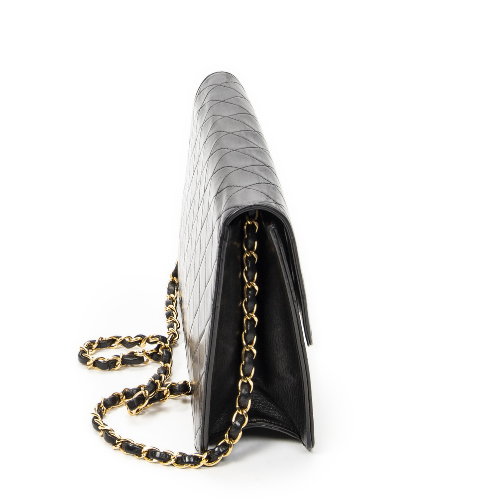 Chanel Vintage Push Lock Straight Flap - Picture 4 of 10